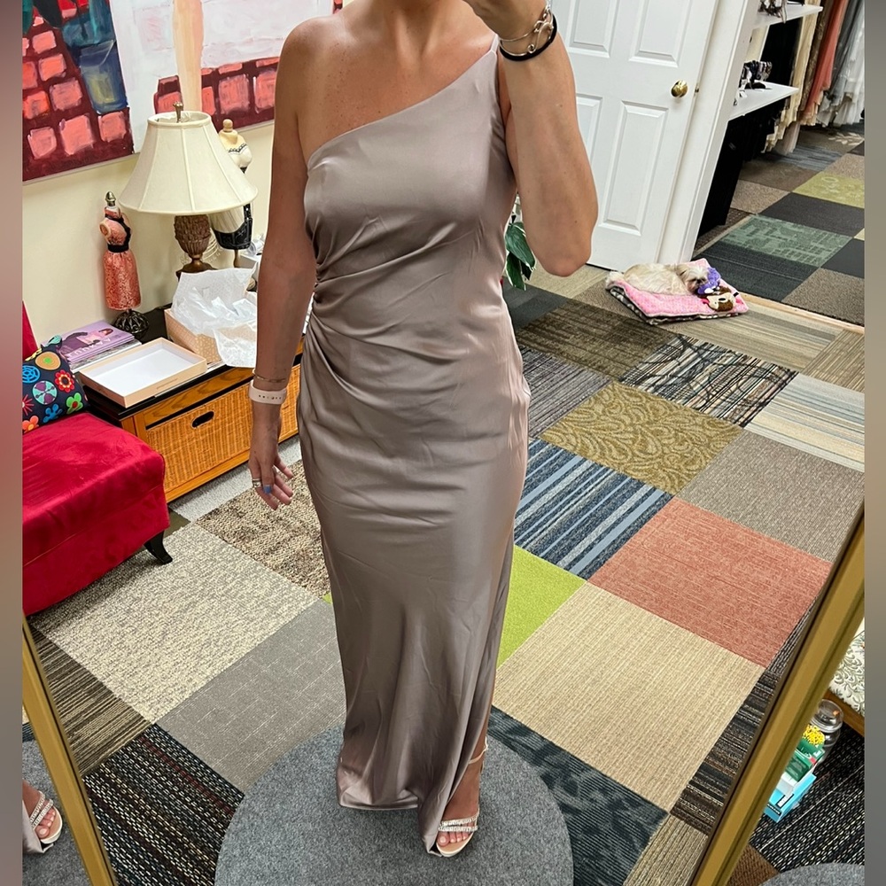 Revelry Strapless Satin Dress in Mauve - Picture 3 of 8